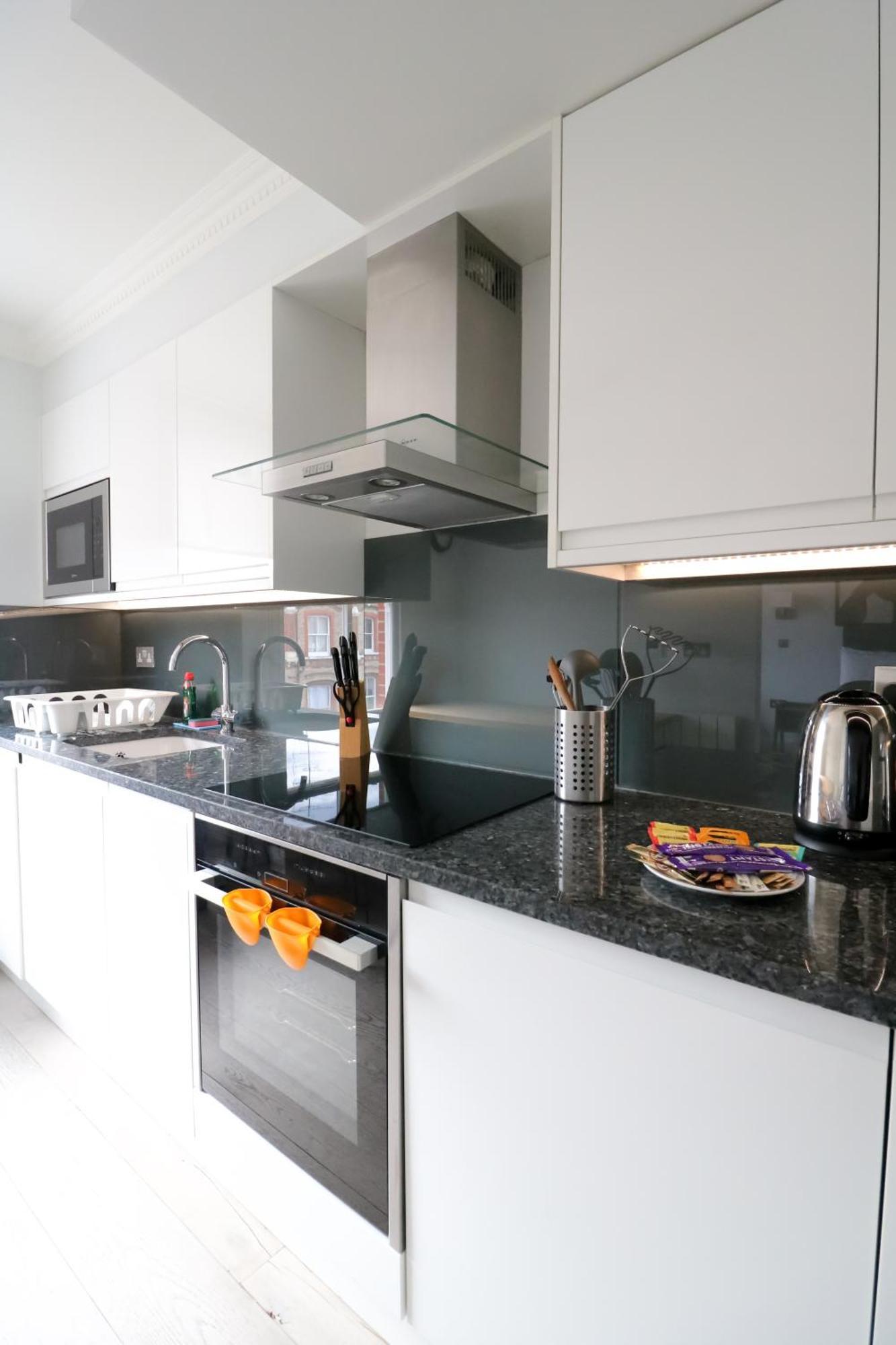 High Street Kensington By Viridian Apartments London Exterior photo